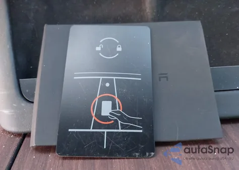 2024 Tesla Model X Long Range z USA, uszkodzony, nr VIN 7SAXCBE58RF459994